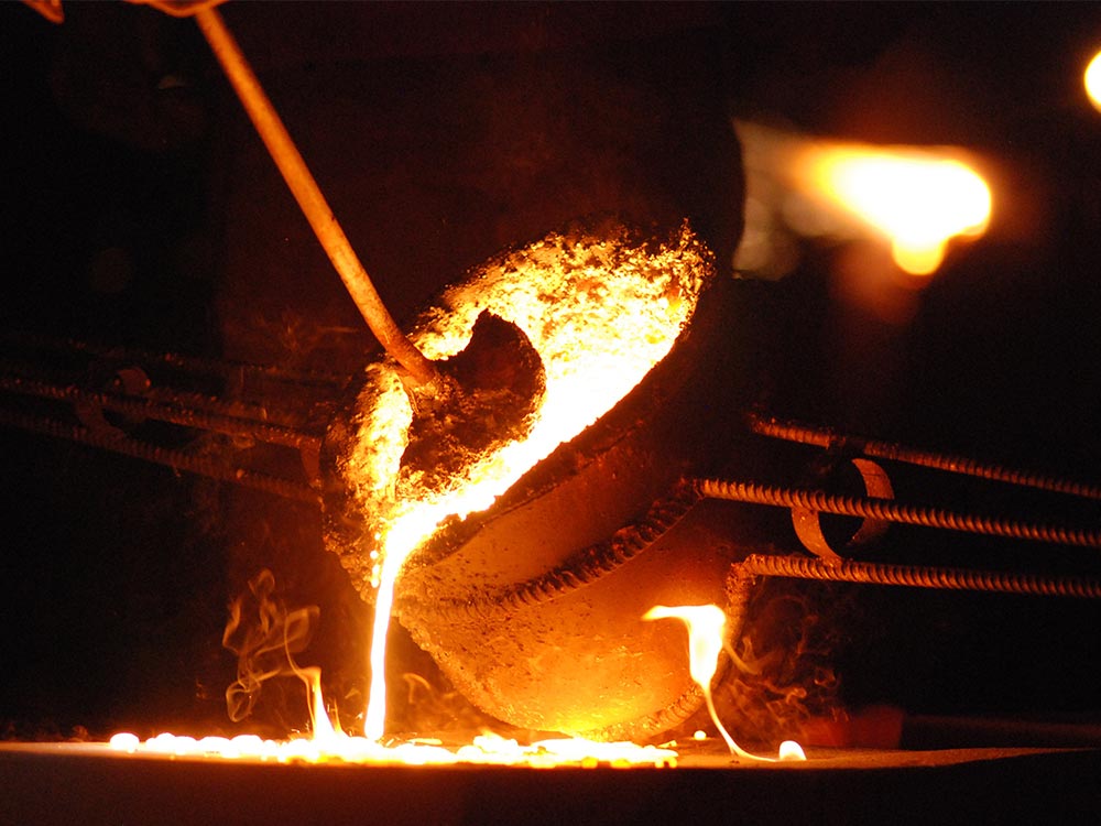 iron pouring for sand casting parts